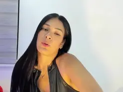 Amateur Private Sex Chat of bella_hadid1_
