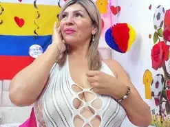 Amateur Adult Video Chat of Celeste_Lincon