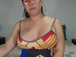 Amateur Adult Webcams of latinaflower_ts