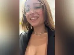 Amateur Free Porn Cam of Allisonfoxxx