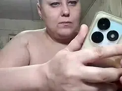 Amateur Adult Webcam of BigAss0704