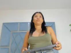 Amateur Live Sex Cam of Lucy_asm