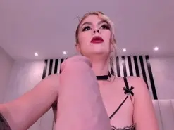 Amateur Nude Webcam of MiaSilvaX