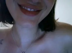 Amateur Adult Webcam of Eme_25