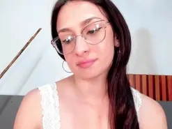 Amateur Live Sex of AndraCyrus