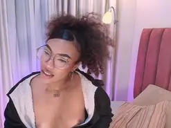 Amateur Adult Webcams of DakotaDesire