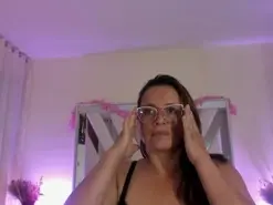 Amateur Adult Webcams of cristal_laurent