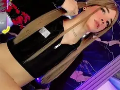 Amateur Adult Video Chat of moon_sweet-