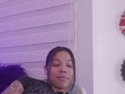 Amateur Sex Cam of MadelynRose