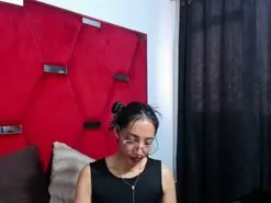 Amateur Live Porn of MiaDivineHYH
