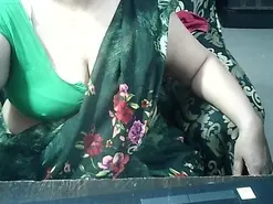 Amateur Live Sex Cam of indianbhabi40
