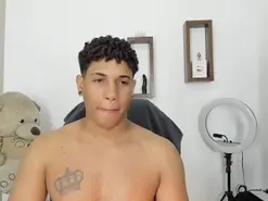 Amateur Adult Webcams of yoximanuelprime