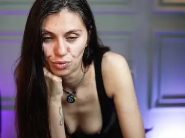 Bongacams Sex Chat of LucyBook