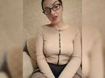 Bongacams Watch Live Sex Cams of xtamarax