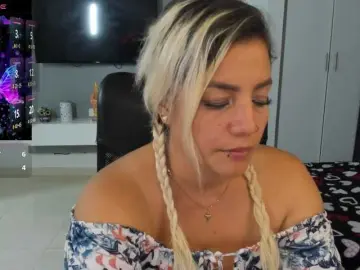 Bongacams Free Porn Cam of luckyjok