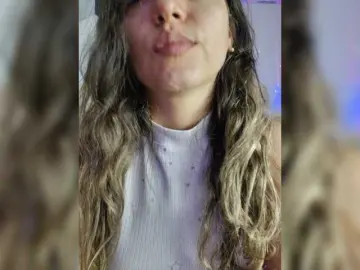 Bongacams Watch Live Sex Cams of LarisaMaia