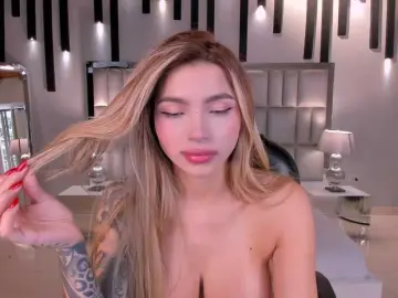 Bongacams Live Porn of LexieWayne