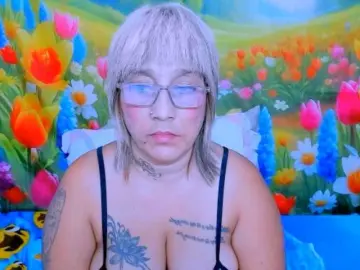Bongacams Sex Cam of indianroxy