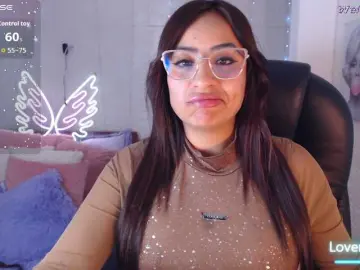 Bongacams Watch Live Sex Cams of paulinagalvis2700
