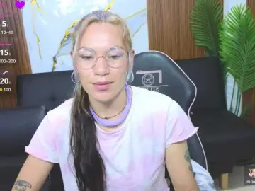 Bongacams Watch Live Sex Cams of alonddra-tay