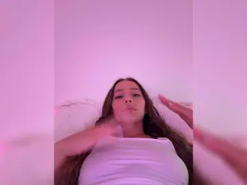Bongacams Live Sex of MaybeBabeTV
