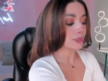 Bongacams Adult Video Chat of IsabellaMoreau
