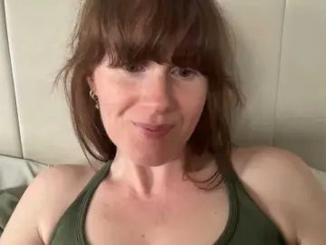 Bongacams Adult Video Chat of REDHEADROSIE