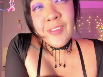 Bongacams Nude Webcam of Vicky-Ruiz