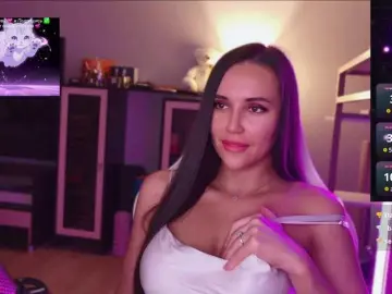 Bongacams Free Live Porn of QWEENII