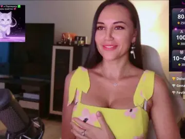 Bongacams Best live sex cam show of QWEENII