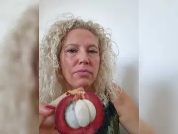 Bongacams Free Porn Cam of MoonKitten