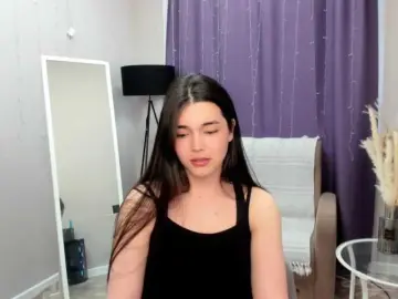 Bongacams Free Porn Cam of AlbiGlow
