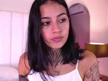 Bongacams Watch Live Sex Cams of NicolleSweett04
