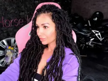 Bongacams Free Live Porn of -BABAYAGA-