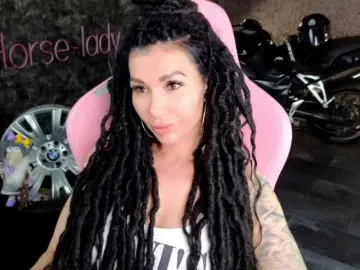 Bongacams Private Sex Chat of -BABAYAGA-