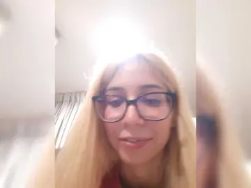 Bongacams Private Sex Chat of LittleSammy
