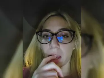 Bongacams Live Porn of LittleSammy