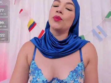 Bongacams Live Sex Cam of amira-s