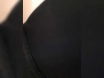 Bongacams Free Porn Cam of little-pussy3
