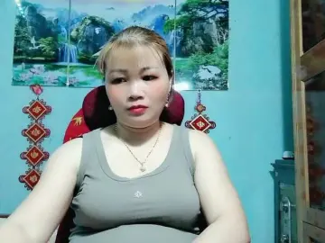 Bongacams Live Sex of Linhanhsex2k