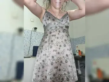Bongacams Free Live Porn of Alenushka888