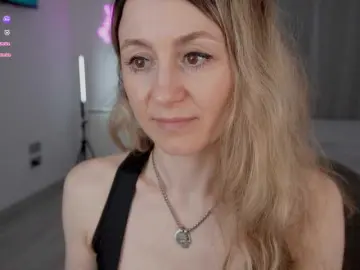 Bongacams Sex Cam of MrsMilana