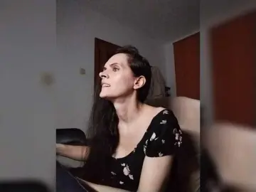 Bongacams Live Porn of SexQueen11
