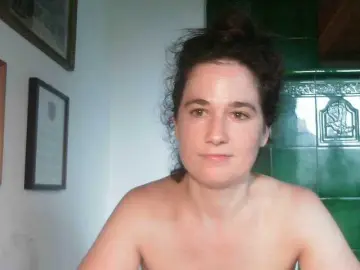 Bongacams Free Porn Cam of ConsciousKitti