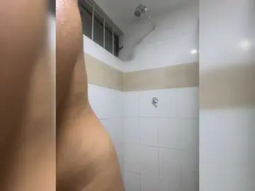 Bongacams Watch Live Sex Cams of MeganRosse1
