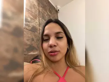 Bongacams Free Porn Cam of MeganRosse1