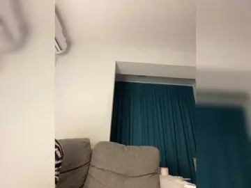 Bongacams Free Porn Cam of PeachPie
