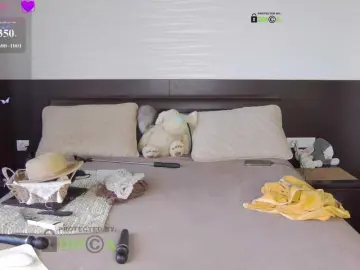 Bongacams Watch Live Sex Cams of HairyCrotch