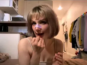Bongacams Live Sex Cam of AideWaddick