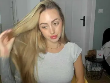 Bongacams Sex Cam of SEXYcoralie